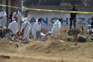 Amozoc, Chachapa, San Lorenzo, Carril de San Lorenzo, jagüey, cadáveres, ejecutados, escombro, peritos, FGE, diligencias, Protección Civil, diligencias