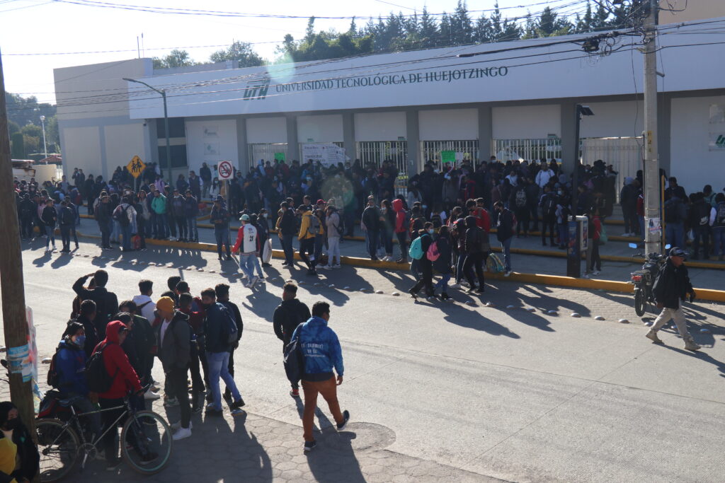 Universidad Tecnológica de Huejotzingo, UTH, Fiacro Torreblanca Cuello, destitución, SEP