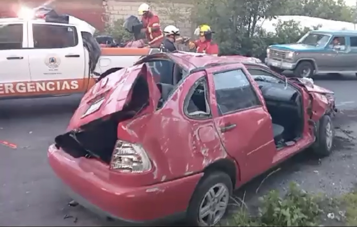 volcadura, choque, autopista México-Puebla, San Felipe, lesionados