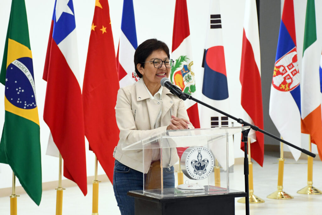 BUAP, Lilia Cedillo, estudiantes, intercambio