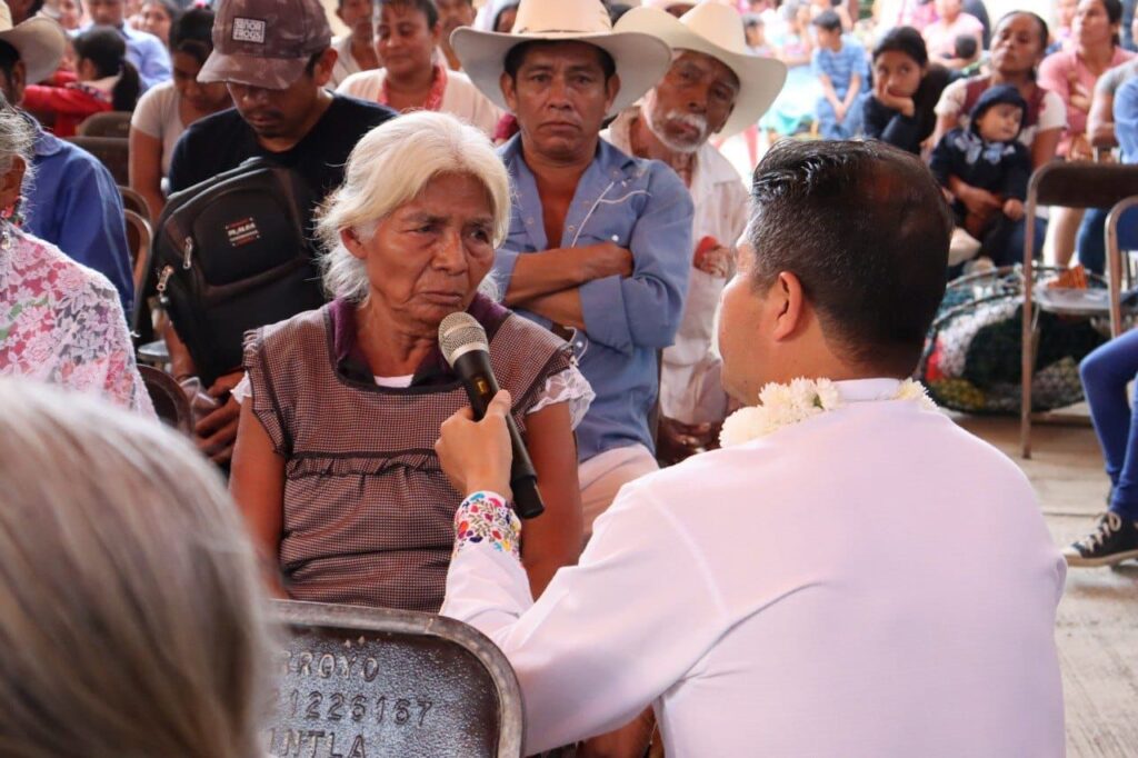 Lalo Rivera, Olintla, salud