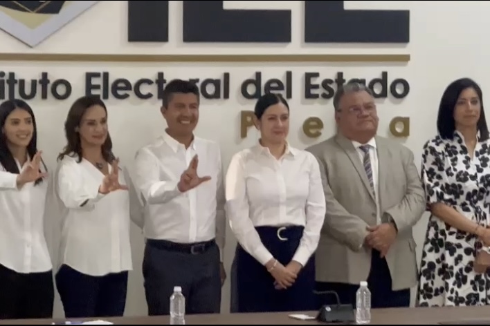 Eduardo Rivera Pérez, Mejor Rumbo para Puebla, IEE