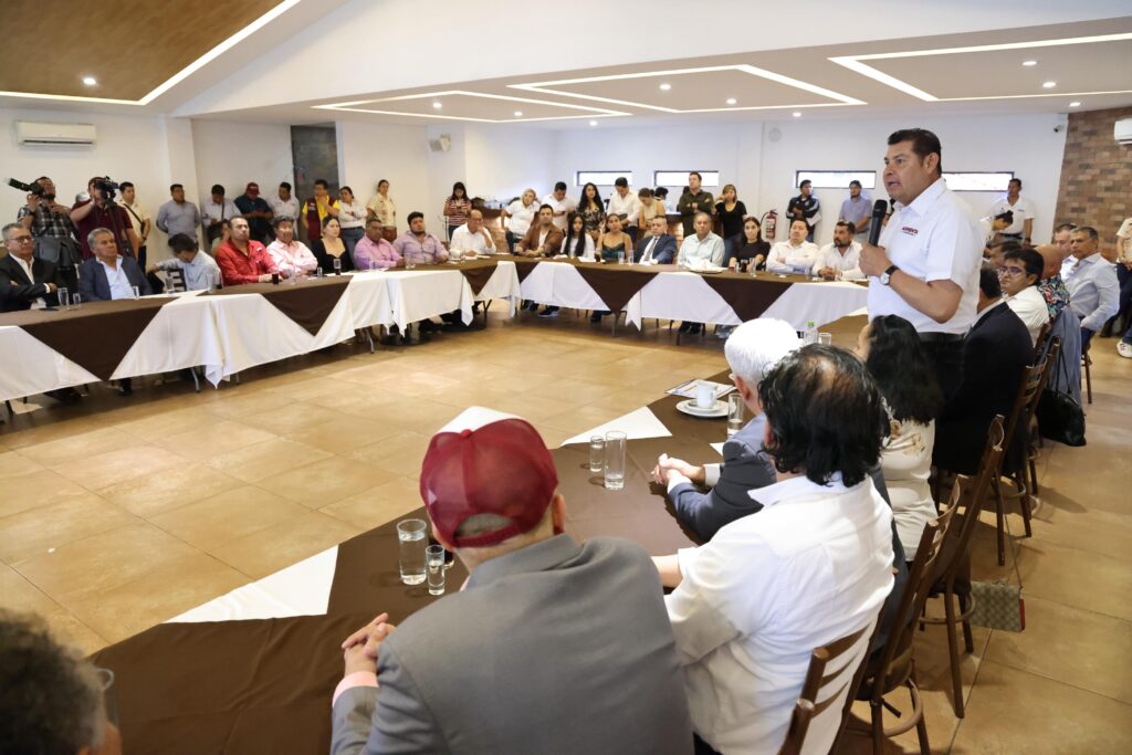 Alejandro Armenta, gubernatura de Puebla, Sigamos Haciendo Historia, líderes migrantes