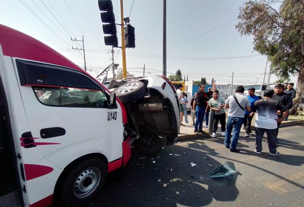 choque, San Pedro Cholula, Bulevar Forjadores, lesionados, transporte público