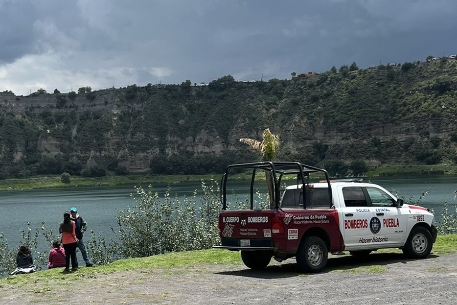 Taxista desaparecido, Ciudad Serdán, Laguna de Aljojuca, buzos, Bomberos del Estado, Marcos Méndez Morelos