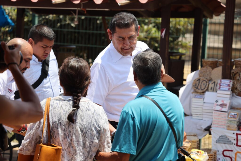 Alejandro Armenta, vivienda, regularización, Puebla, derecho humano