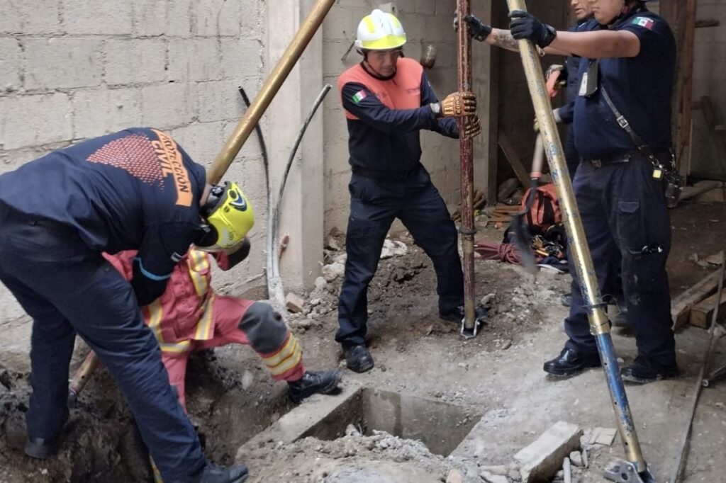 Trabajador, cisterna, Loma Linda, Protección Civil Municipal