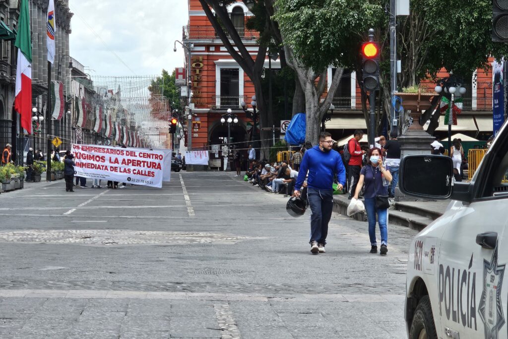 Manifestantes, operativo, retiro, 11 Norte-Sur, Reforma, comerciantes, SEGOM