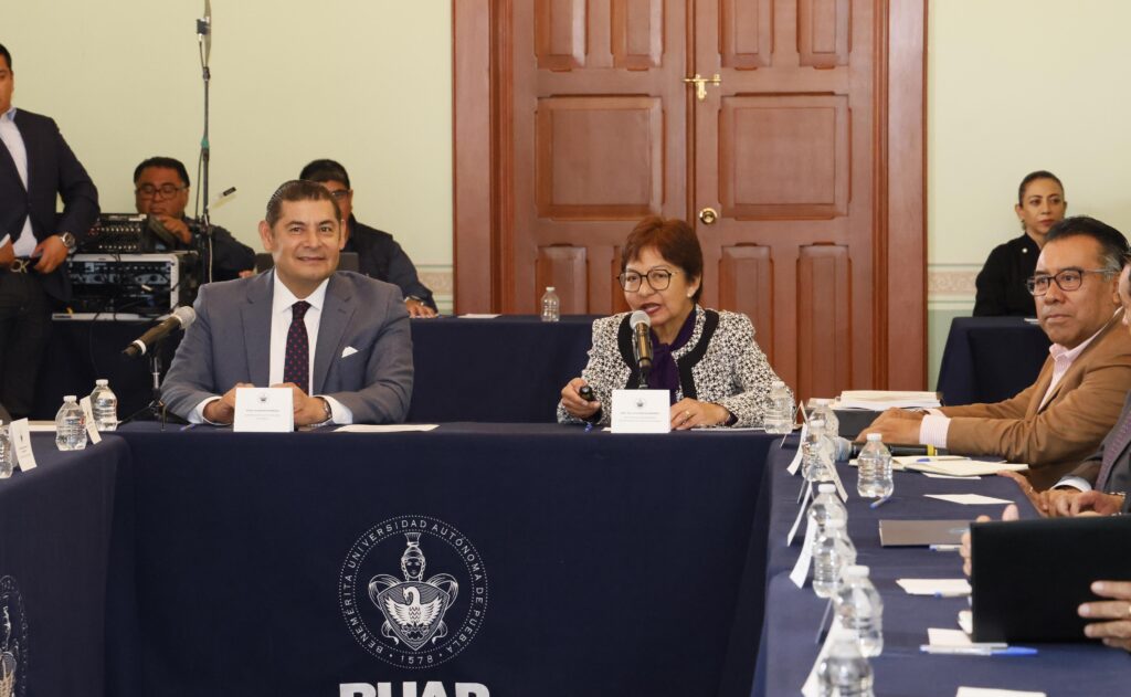 Alejandro Armenta, Lilia Cedillo, BUAP, autonomía universitaria