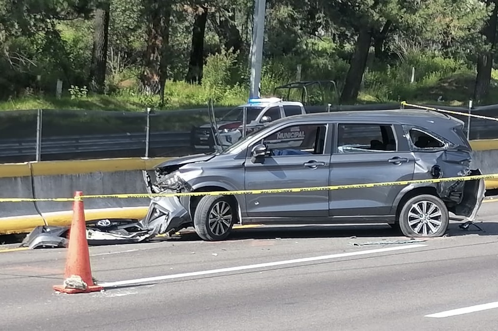 Presidenta DIF Calpan, autopista México-Puebla, Fernando Castellanos Hernández, Adela Guadalupe Castellanos, FGE, investigaciones, feminicidio