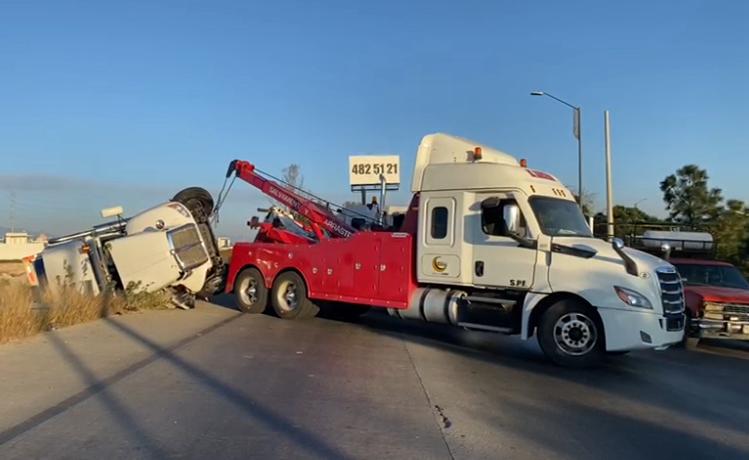 accidente, volcadura, Periférico, San Andrés Cholula, Camino Real a Cholula