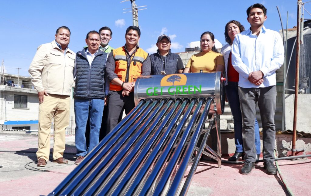 Cuautlancingo, Omar Muñoz, programa de calentadores solares