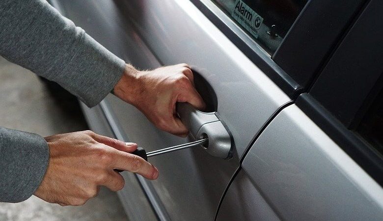 detenidos, Policía Municipal, robo de vehículo, robo de autopartes, Plazuelas de Amalucan, FOVISSSTE San Roque