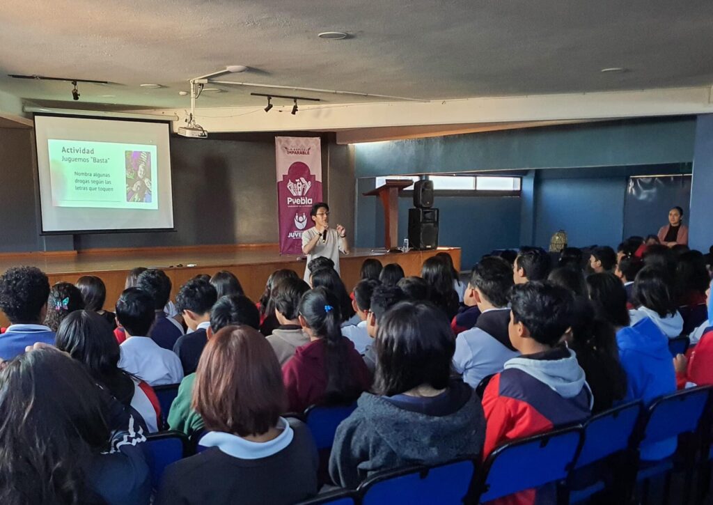 Gobierno de la Ciudad, Instituto de la Juventud, capacitación, adicciones, redes sociales