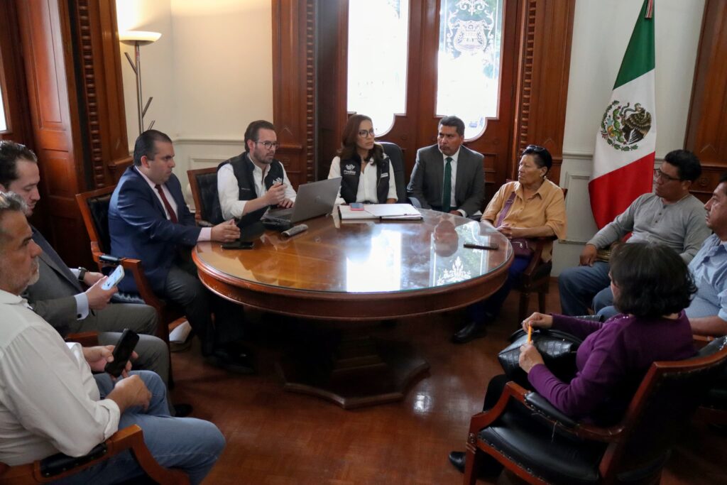 Tras la reunión se alcanzó un acuerdo en beneficio de las y los poblanos de la Ciudad.