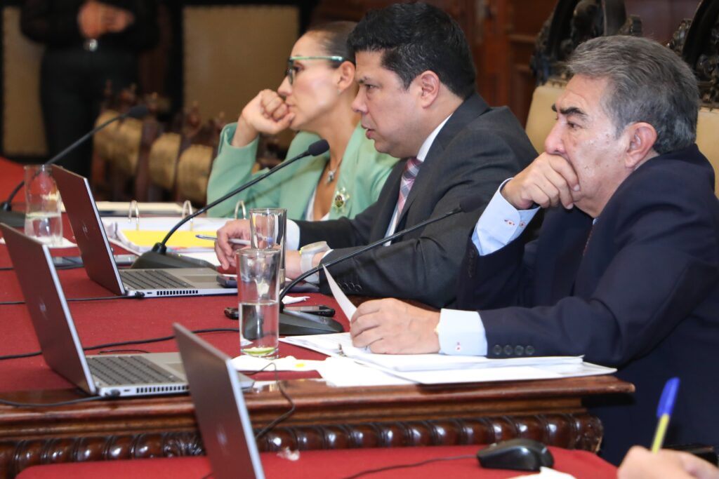 Gobierno de la Ciudad, programas de Bienestar, Cabildo, aprobación
