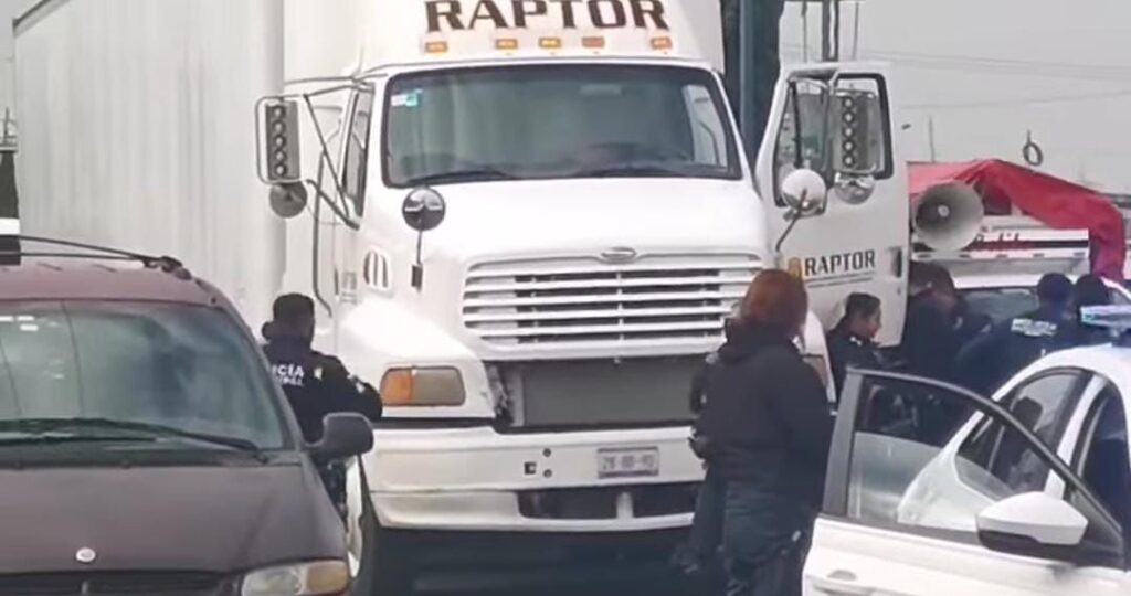 robo de tractocamión, mercancías, Guardia Nacional, SSC, SSP, autopista México-Puebla, Texmelucan, Puebla capital