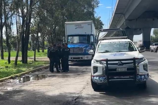 SSC, vehículo robado, autopista México-Puebla, detenidos