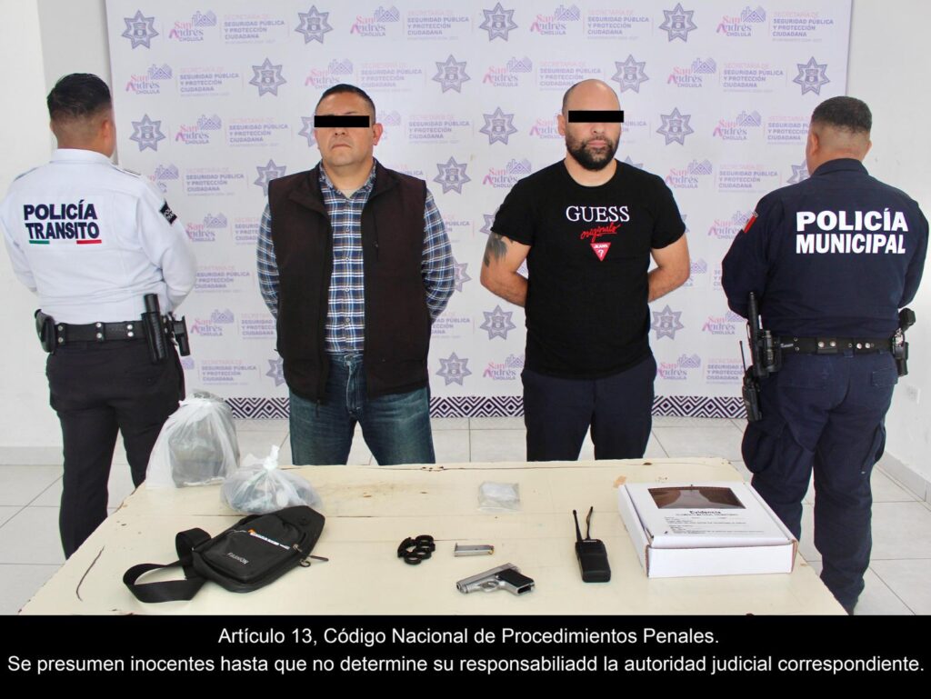 detenidos, robo de vehículo, camioneta Cadillac, San Andrés Cholula