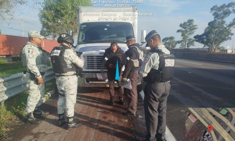 Guardia Nacional, camión robado, autopista México-Puebla, operativo, Coronango, San Francisco Ocotlán