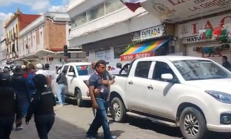 operativo, Ayuntamiento de Puebla, ambulantes, 11 de Marzo, Vía Pública, Normatividad, riña, enfrentamiento