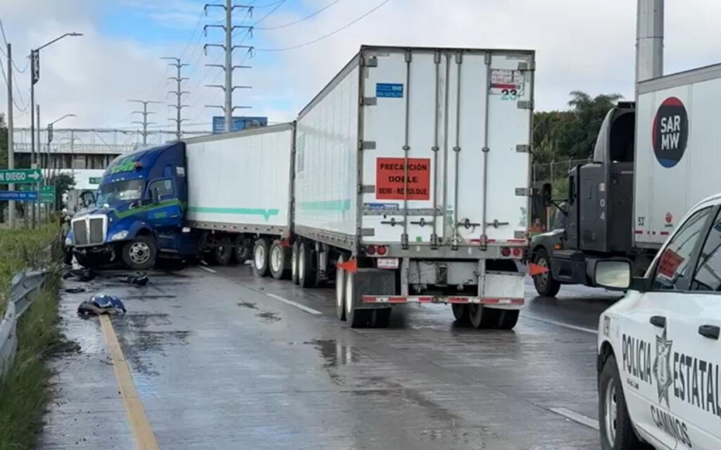 Periférico Ecológico, accidentes, carambolas, tractocamiones, Cuautlancingo, Forjadores