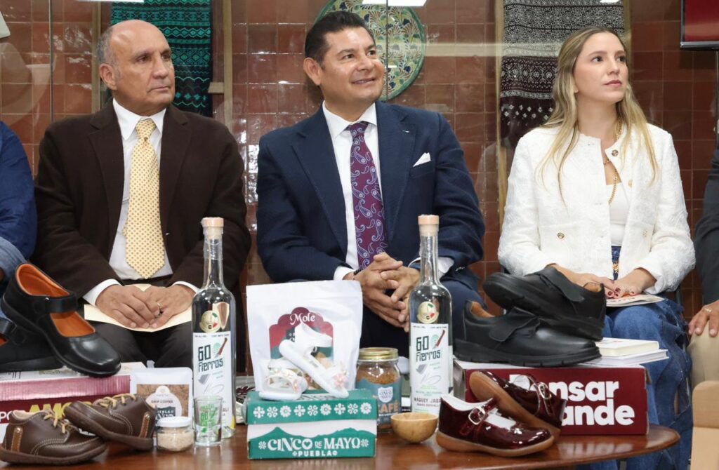 Alejandro Armenta, industria zapatera, Puebla ejemplo nacional