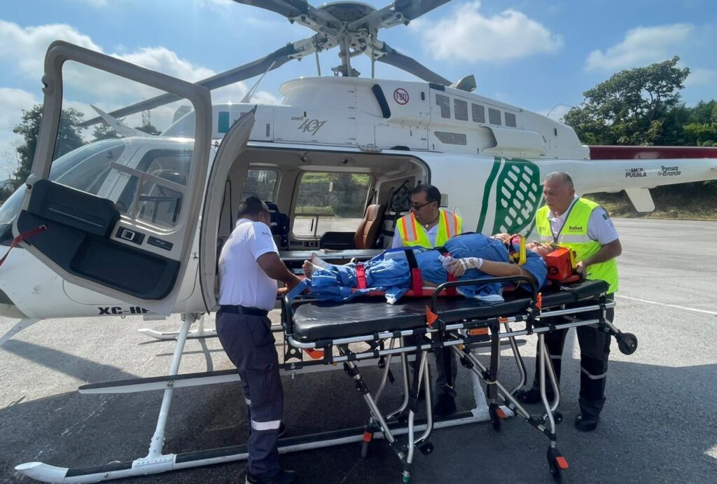 traslado, mujer embarazada, Huauchinango, Hospital de la Mujer, Gobierno de Puebla