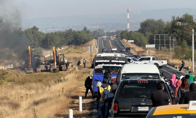 autopista Puebla-Tlaxcala, ampliación, CTM, conflicto de sindicatos, bloqueo carretero, SSP