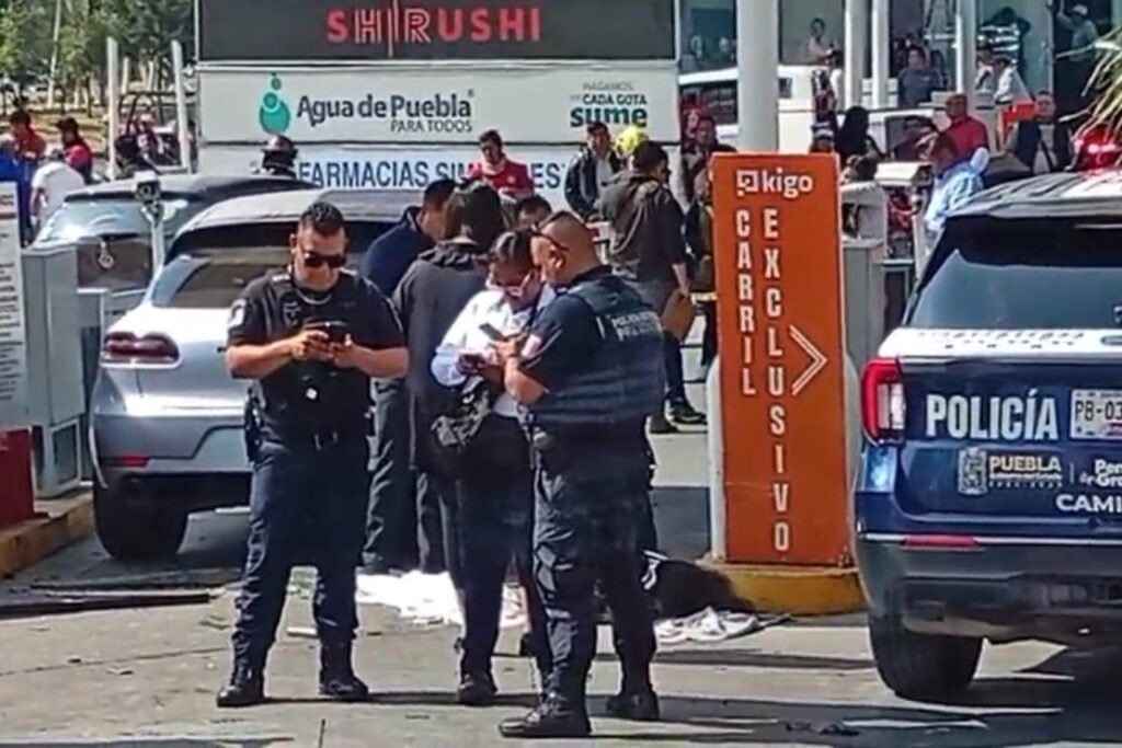 accidente, carambola, Vía Atlixcayotl, Plaza Vía San Ángel, exceso de velocidad, SUMA, SSP