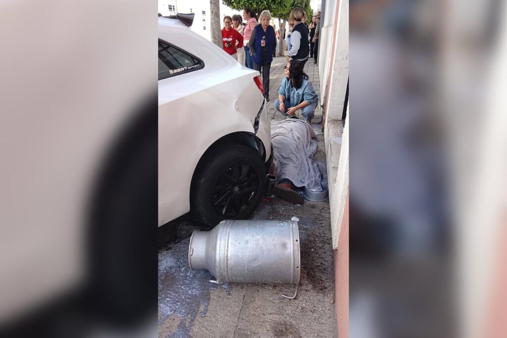 vendedor de leche, lechero, Santiago, Posgrados UPAEP, Barrio de Santiago, accidente