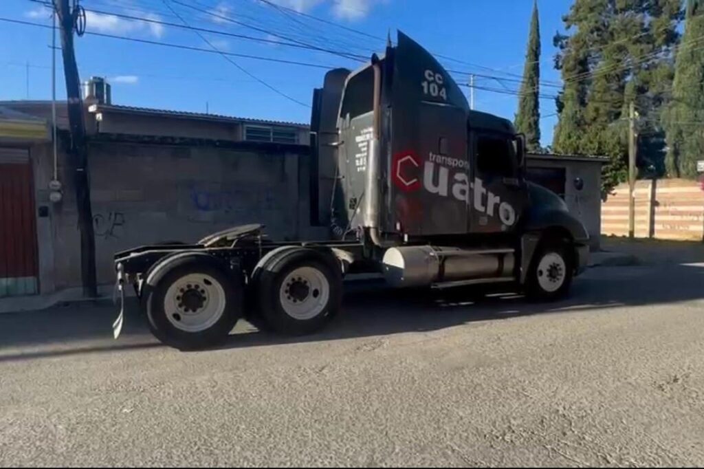 cabina, tráiler, abandono, Independencia Caleras, FGE, SSC, robo