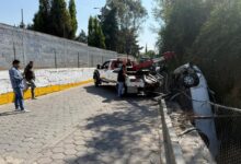 Cuautlancingo, Chautenco, choque, atropellamiento, zanja, detenido, lesionada