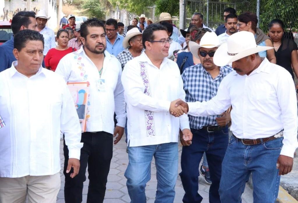 Pavel Gaspar, Congreso del Estado, juntas auxiliares