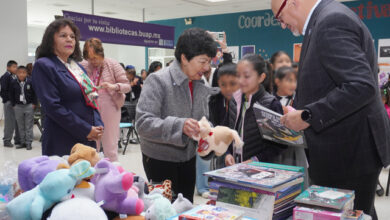 BUAP, Lilia Cedillo, campaña Regala una Sonrisa