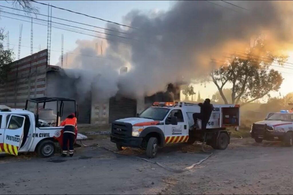 incendio, Xoxtla, Coronango, robo de material, PC, Bomberos