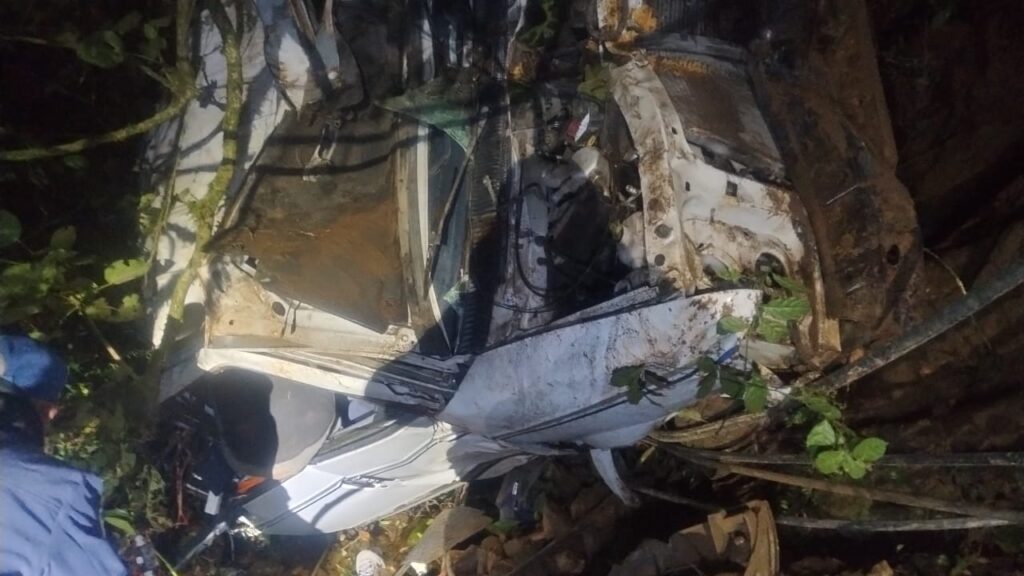 accidente, Naupan, barranco, rescate, FGE, investigaciones