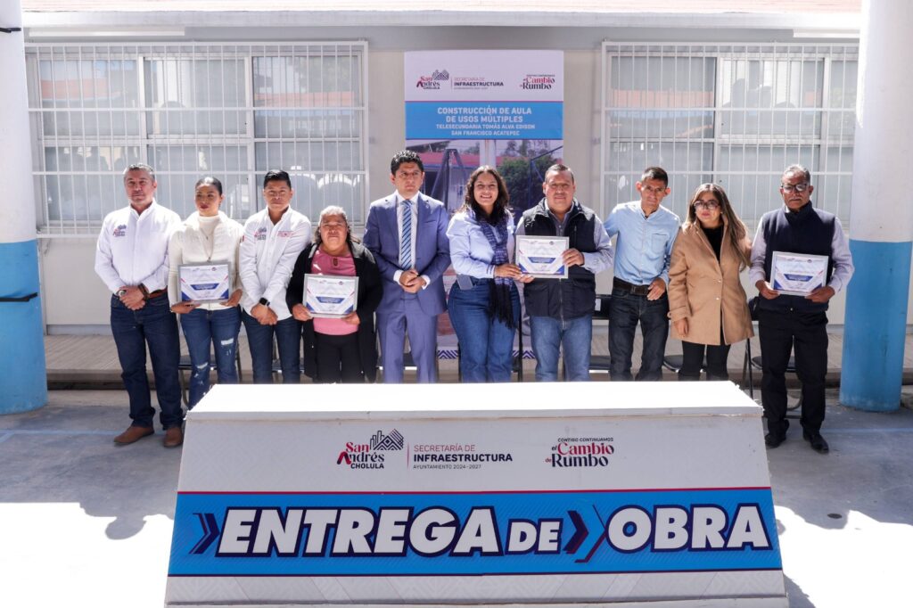 Lupita Cuautle, San Andrés Cholula, aula equipada, infraestructura, San Francisco Acatepec