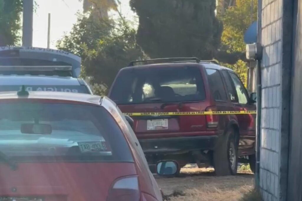 Las llamas fueron sofocadas a tiempo, no se necesitó de la intervención de bomberos, sin embargo, se acordonó la zona porque se encontraron alrededor de 18 cartuchos percutidos.