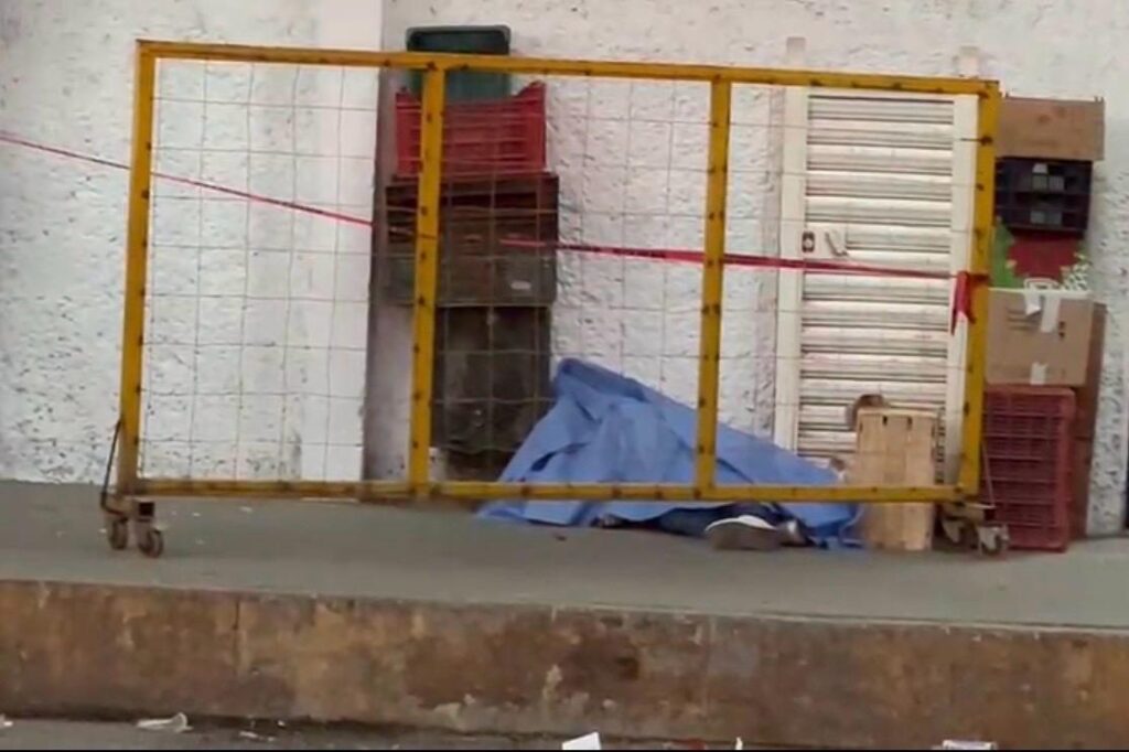 muerto, Nave B, Central de Abasto, El Chiapaneco, alcoholismo, situación de calle