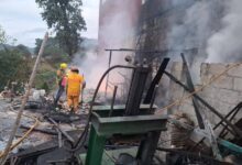 El personal de la Cruz Roja y demás cuerpos de emergencia coordinaron el traslado de los tres lesionados al Hospital General de Huauchinango para recibir tratamiento médico especializado