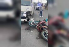 choque, motociclista, Acajete, microbús, transporte público, exceso de velocidad