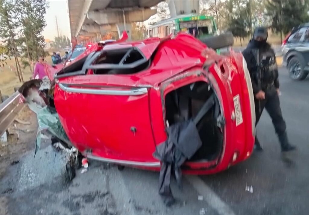 autopista México-Puebla, parque industrial FINSA, choque, policía de Tlaxcala, alcoholizado, detenido, SSP, Proximidad de Caminos