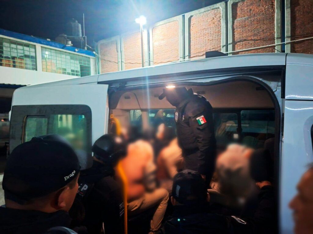 traslado, Cereso de San Miguel, Tepexi de Rodríguez, SSP, Ejército, Guardia Nacional, revisión