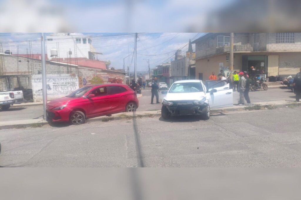 persecución, operativo, FGR, orden de aprehensión, delitos federales, Constitución Mexicana, accidente