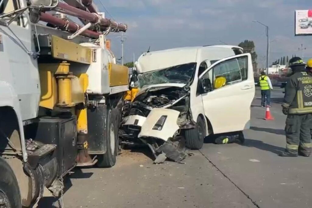 choque, Periférico Ecológico, 24 Sur, Totimehuacán, Vialidad Estatal, Protección Civil