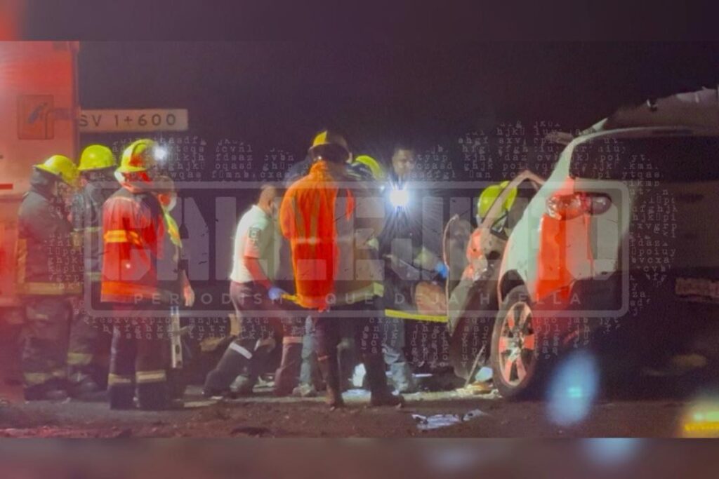 choque, accidente, Puebla-Tlaxcala, autopista, Coronango, San Francisco Ocotlán, FGE, exceso de velocidad