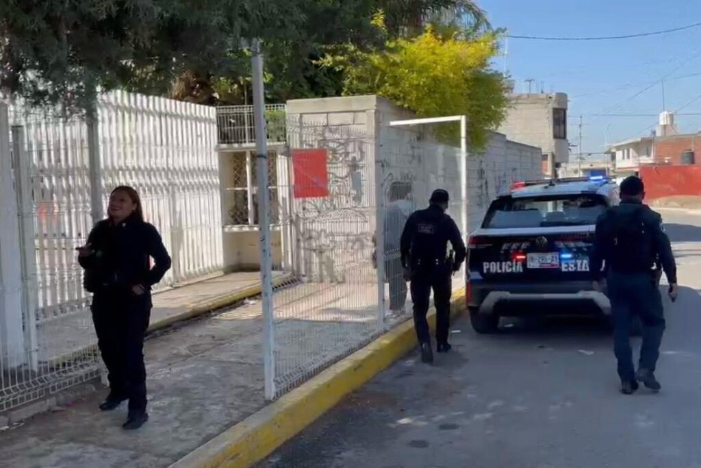 denuncia, manifestación, Temoxtitla, escuela María del Rosario Graciela Hidalgo, menores de edad, denuncia, SEP, directora, intendente