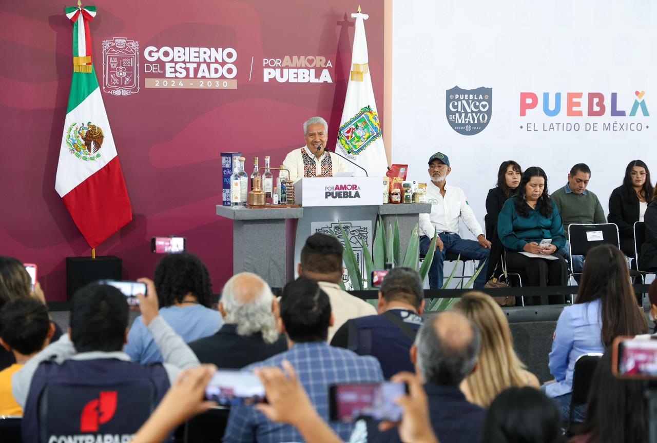 Gobierno de Puebla, Normal de Teteles, normalistas