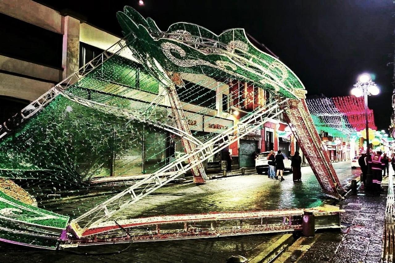 choque, Avenida Reforma, iluminación fiestas patrias, Centro Histórico, SSC